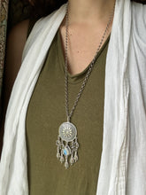 Load image into Gallery viewer, Shield of light