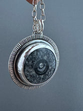 Load image into Gallery viewer, Eclipse