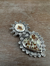 Load image into Gallery viewer, Pudding Stone and Agate Sacred Heart