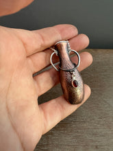 Load image into Gallery viewer, Amphora Pendant 3