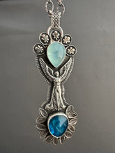 Load image into Gallery viewer, Angel with Aquamarine and Apatite