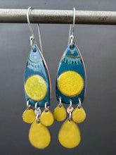 Load image into Gallery viewer, Yellow dot Enamel Earrings