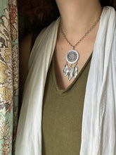 Load image into Gallery viewer, Feather Shield