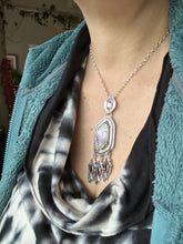 Load image into Gallery viewer, Amethyst crystal medallion