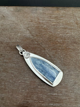 Load image into Gallery viewer, Bird in a window pendant