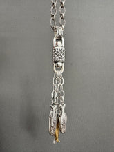 Load image into Gallery viewer, Three fishes pendant