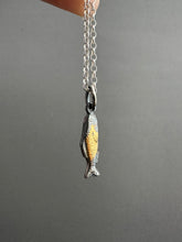 Load image into Gallery viewer, Golden Fish 2