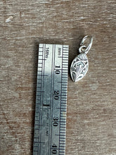 Load image into Gallery viewer, Swirly seed (Made to Order)