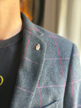 Load image into Gallery viewer, Plant pin