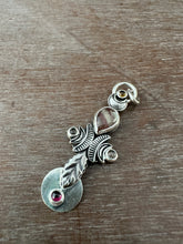 Load image into Gallery viewer, Andesine (red labradorite) pendant