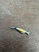 Load image into Gallery viewer, Golden Fish 2