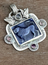 Load image into Gallery viewer, Purple Enameled Lion with fluorites and labradorite