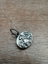 Load image into Gallery viewer, Solid Silver Hippocampus pendant