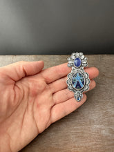 Load image into Gallery viewer, Cloisonné glass enamel with tanzanite and kyanite