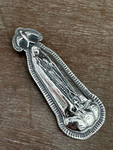Load image into Gallery viewer, Our Lady of Fatima Sacred Heart pendant