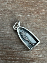 Load image into Gallery viewer, Tiny seahorse shrine