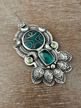 Load image into Gallery viewer, Cloisonné glass enamel pendant with serpentines and green fluorite