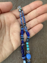 Load image into Gallery viewer, Vintage glass bead silk knotted necklace in blues