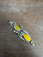 Load image into Gallery viewer, Rare yellow rosarita and enamel pendant