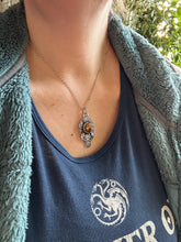 Load image into Gallery viewer, Honey bee medallion