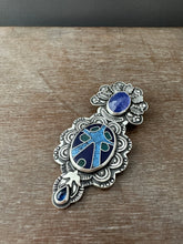 Load image into Gallery viewer, Cloisonné glass enamel with tanzanite and kyanite