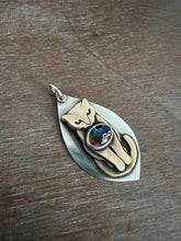 Load image into Gallery viewer, Kitty Pet with Millefiori Glass