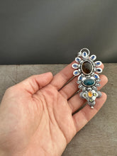 Load image into Gallery viewer, Elaborate kyanite pendant