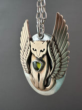 Load image into Gallery viewer, Kitty Pet with Wings and a Peridot