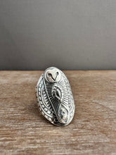 Load image into Gallery viewer, Eye owl ring size 10.5