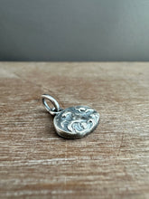 Load image into Gallery viewer, Hippocampus pendant #1