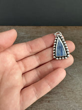 Load image into Gallery viewer, Small Kyanite beaded window