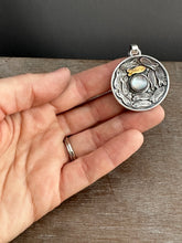 Load image into Gallery viewer, Silver fish parable pendant with abalone