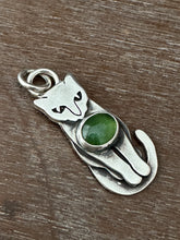 Load image into Gallery viewer, Sterling silver Kitty Pet with Green Serpentine