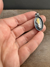 Load image into Gallery viewer, Corn pendant 2