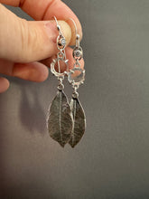 Load image into Gallery viewer, Leaf earrings
