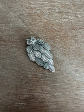 Load image into Gallery viewer, Feather Owl