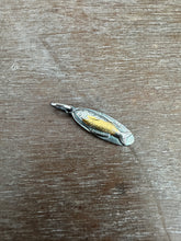 Load image into Gallery viewer, Golden Fish 1