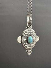 Load image into Gallery viewer, Miraculous medal pendant