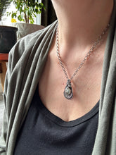 Load image into Gallery viewer, Abalone shell Griffin medallion