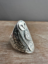 Load image into Gallery viewer, Eye owl ring size 10.5