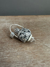 Load image into Gallery viewer, Vintage crystal dragon egg medallion