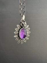 Load image into Gallery viewer, Amethyst Owl