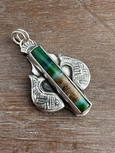 Load image into Gallery viewer, Twin Fish Necklace