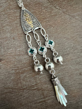 Load image into Gallery viewer, Jingly tassel pendant