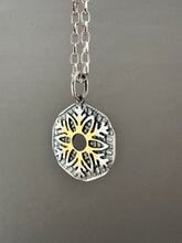 Load image into Gallery viewer, Single Snowflake with Gold