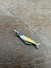 Load image into Gallery viewer, Golden Fish 3