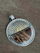 Load image into Gallery viewer, Australian Print Stone Medallion