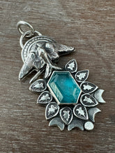 Load image into Gallery viewer, Bird Medallion