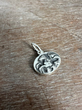 Load image into Gallery viewer, Hippocampus pendant #1