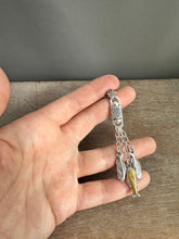 Load image into Gallery viewer, Three fishes pendant